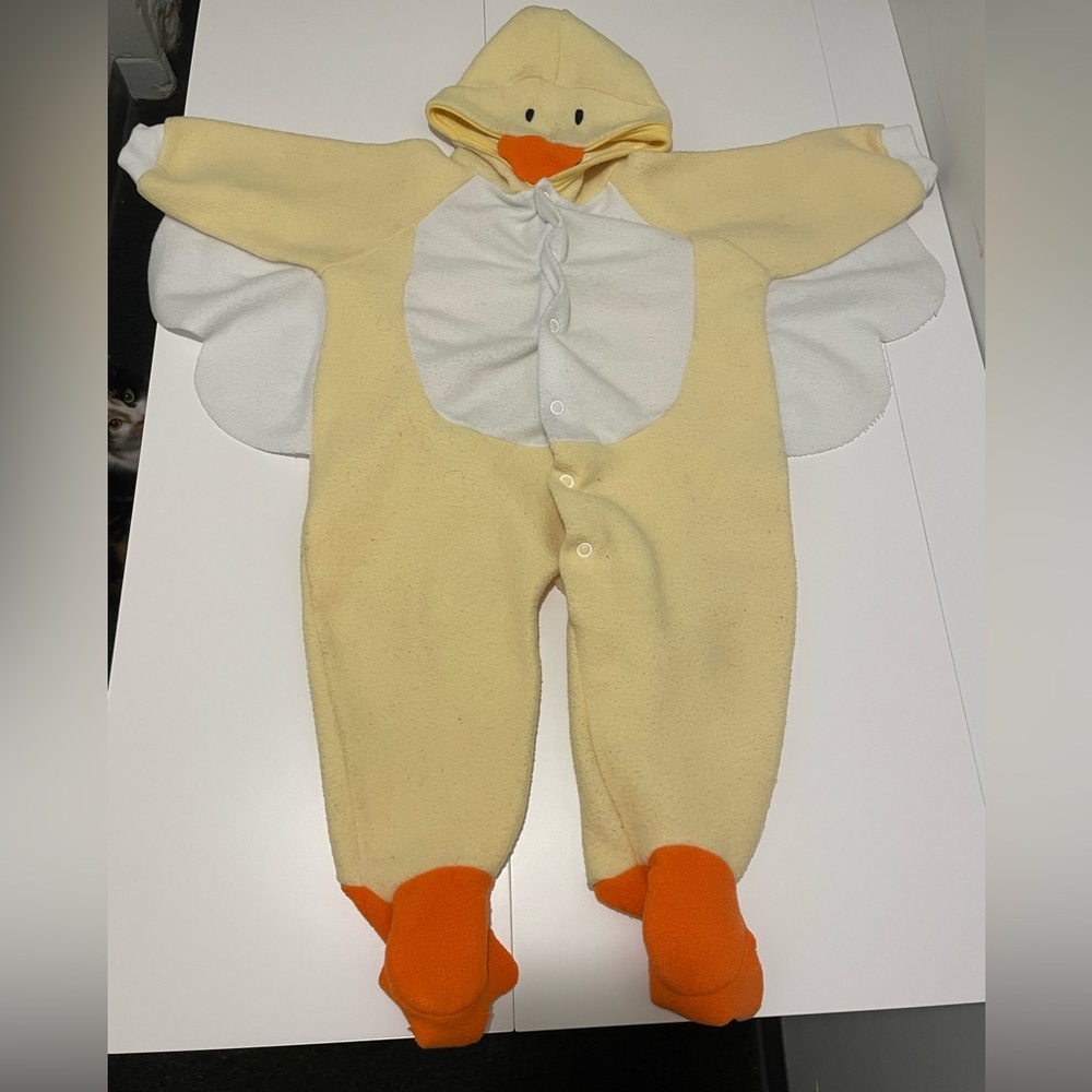 Simply Basics Brand Baby Size 6-9 Month Duck One Piece Outfit Sleeper Easter